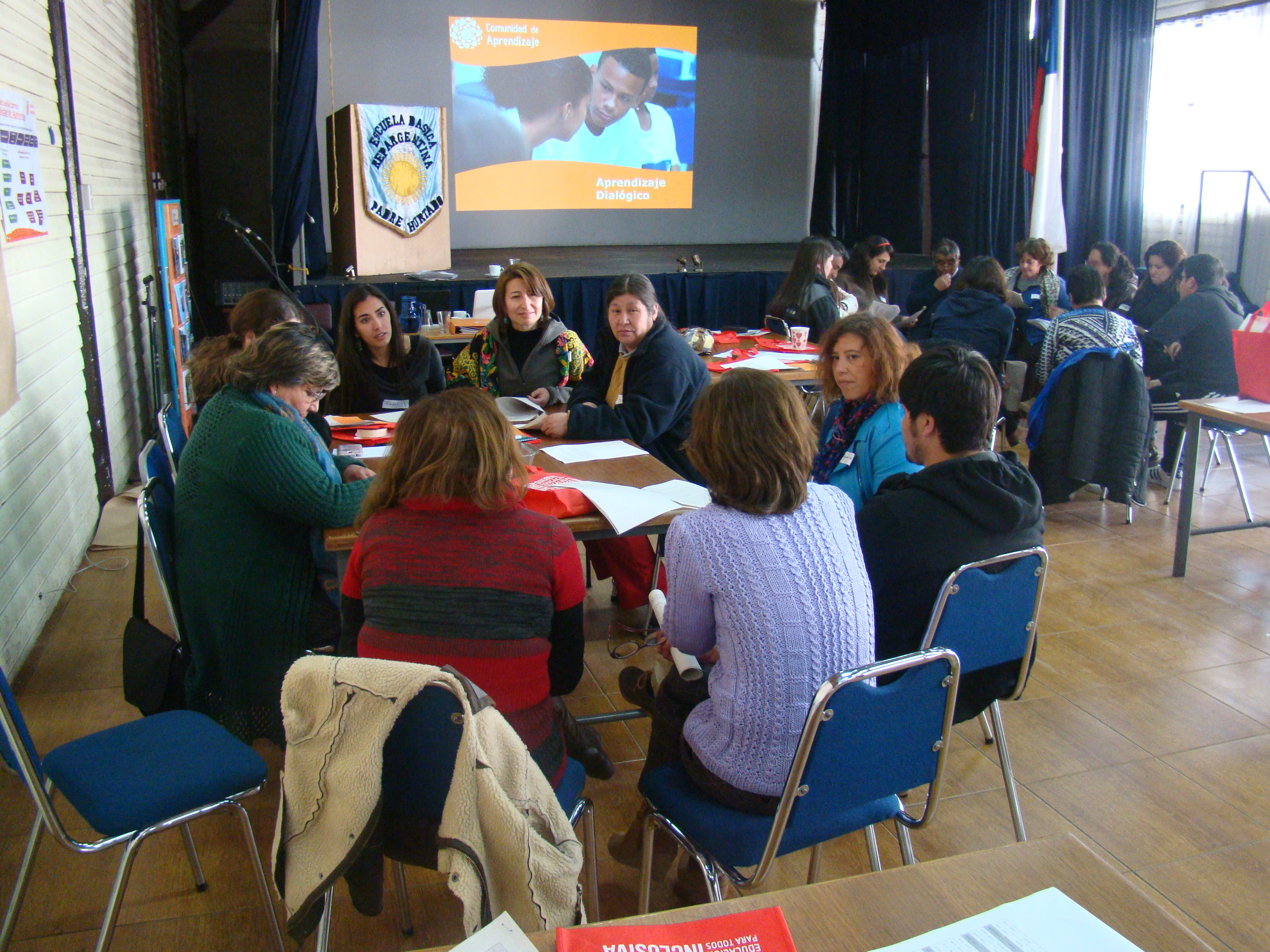 Comunidade de Aprendizagem | Notícias - Instituto Natura y Focus capacitan  a tres colegios en proyecto Comunidades de Aprendizaje